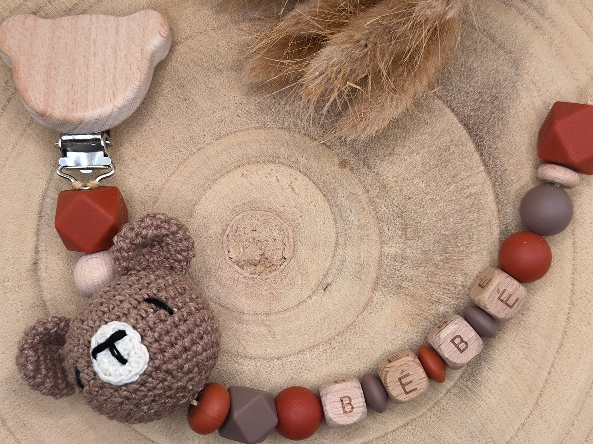 • Attache-tétine Ours en Crochet •