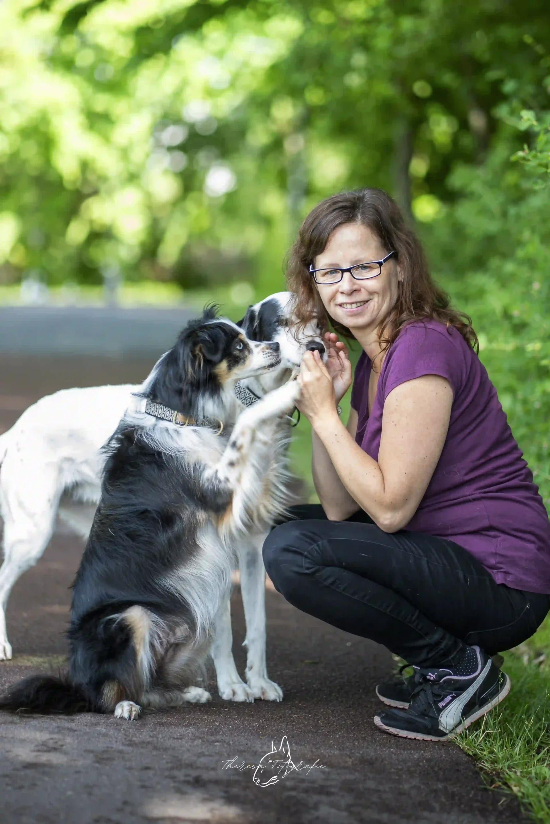 Das bin ich ich - Annica Keichel mit meinen beiden Seelenhunden aus dem Tierschutz. 