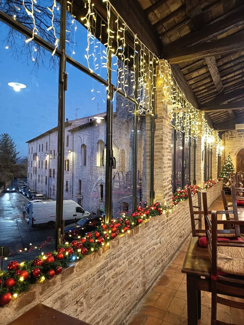 interno-ristorante-rocca-standard.jpg