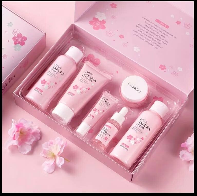 JAPAN SAKURA SKINCARE SET Beauty Set