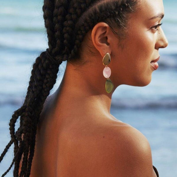 Udele Ohrringe oder Armschmuck