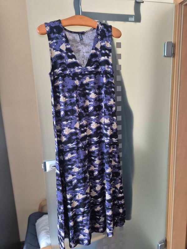 Maxikleid ärmellos in Größe 40