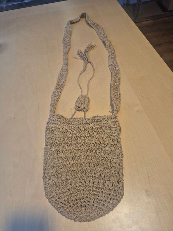 Strohbeuteltasche