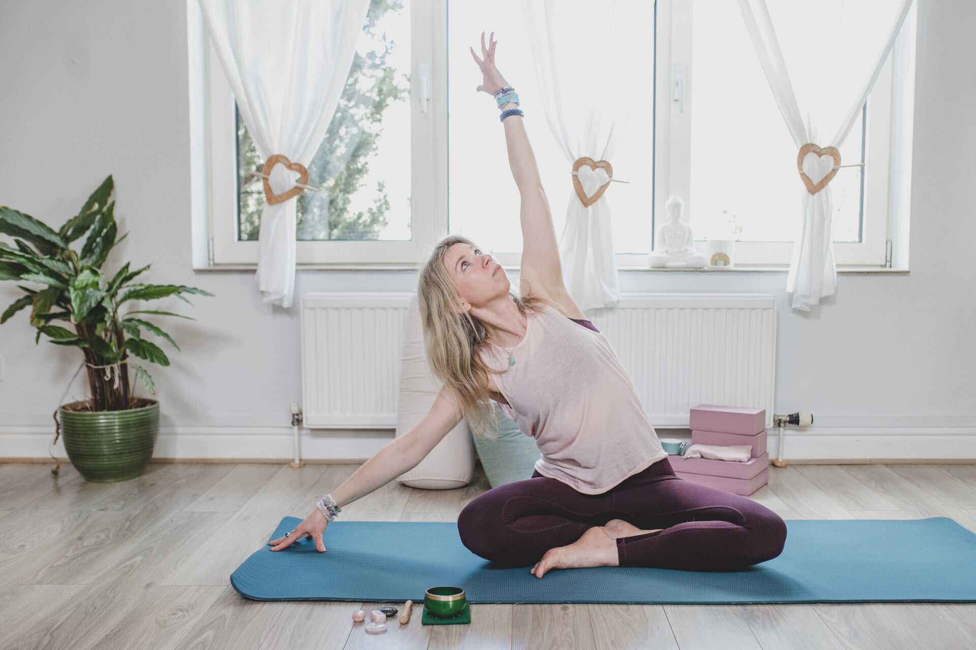 Hatha yoga class Great Frinborough