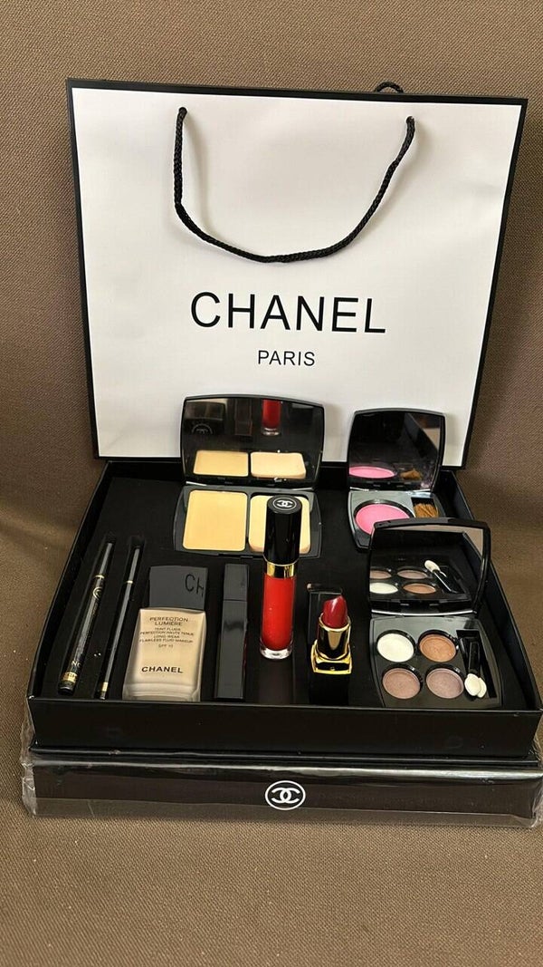 Set di cosmetici  CHANEL