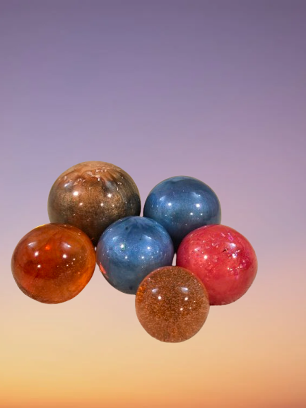 Resin spheres