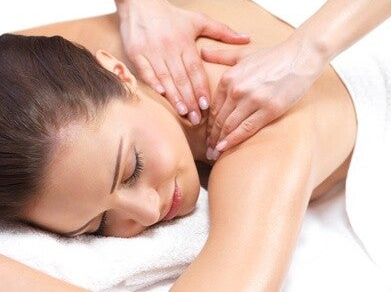 Massage bien-être pour femme en séjour ou à domicile