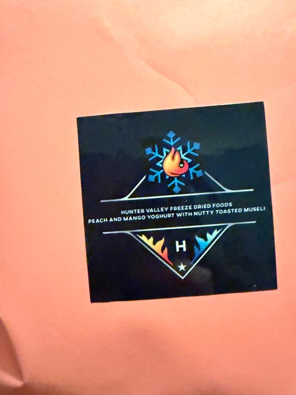 Freeze dried Vanilla yogurt  with nutty muesli