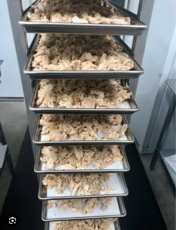 Freeze dried shredded chicken
