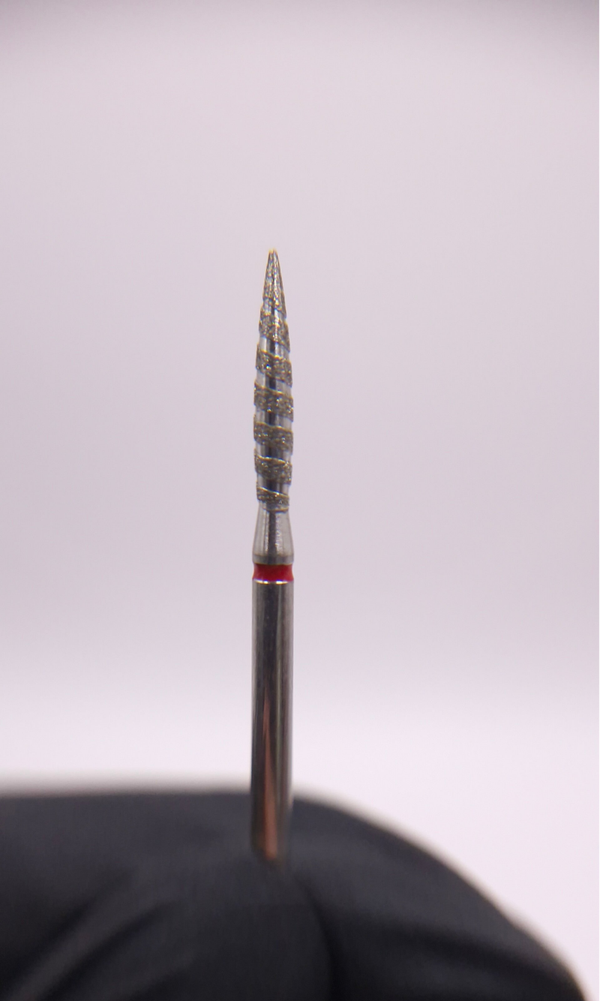 Diamant Freesbitje Tornado rood 2.1mm lang