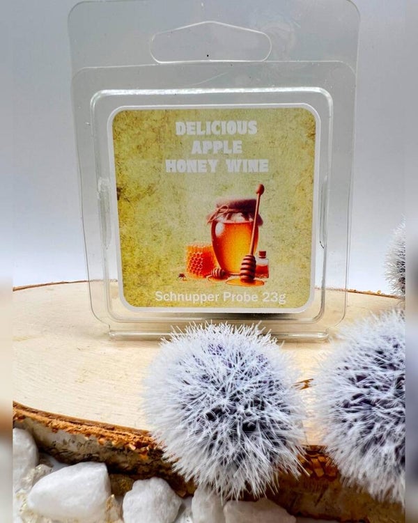 Delicious apple honey wine