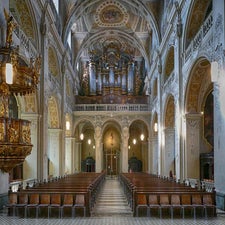 1-standard-hocyta.jpg
