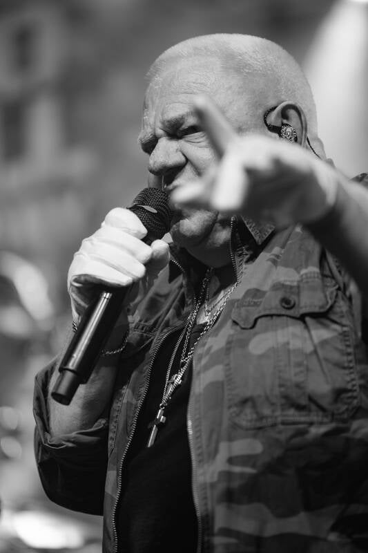 dirkschneider_r61_9872-standard.jpg