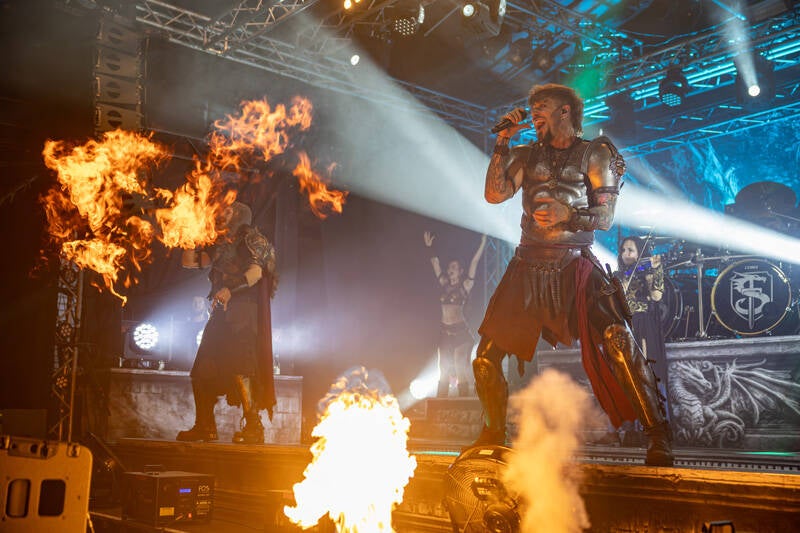 feuer-36-von-134-standard.jpg