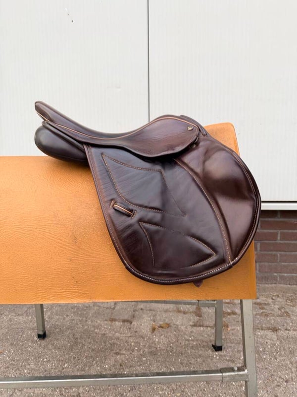 Crown Jump 17 inch