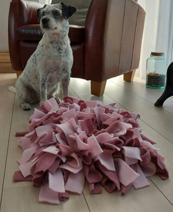 Snuffelmat licht roze met vintage roze