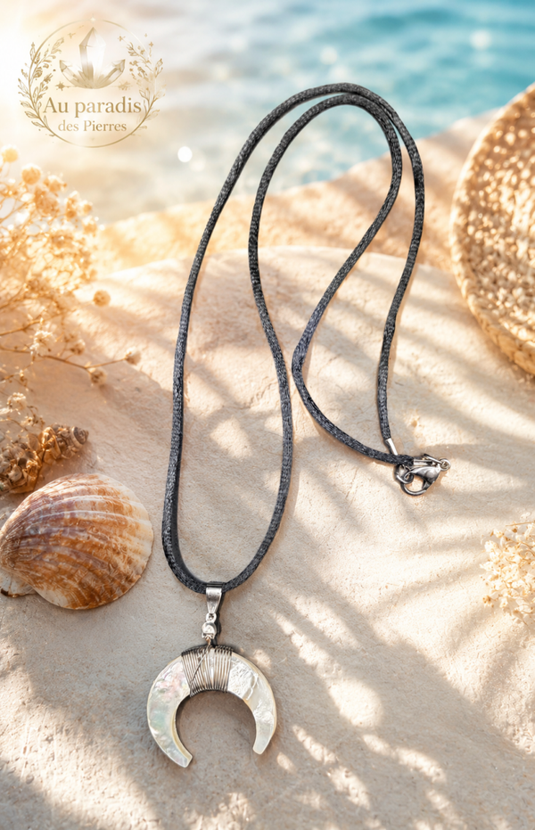 Pendentif Lune en nacre