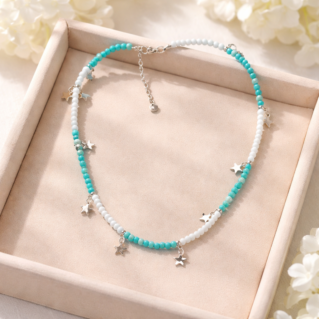 Collier ,ras de cou en turquenite et agate blanche