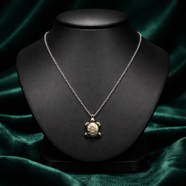 Pendentif chaîne tortue en pyrite
