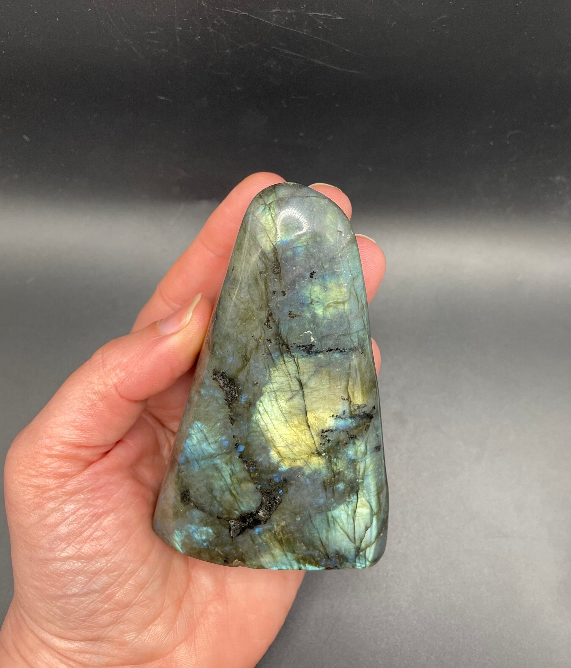 Labradorite polie 280g