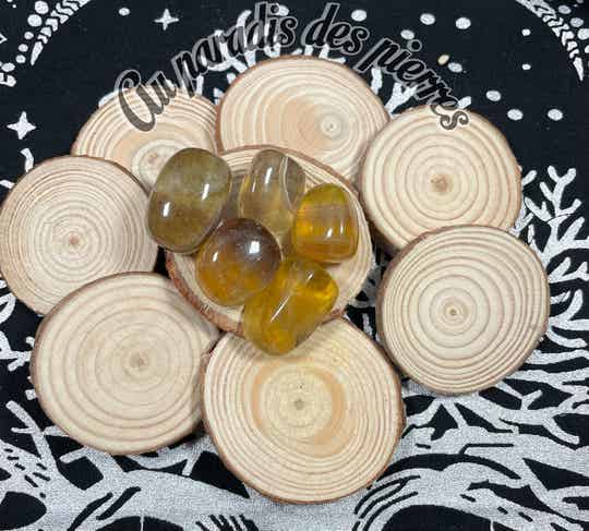 Pierre roulée fluorite jaune ( à l’unité )