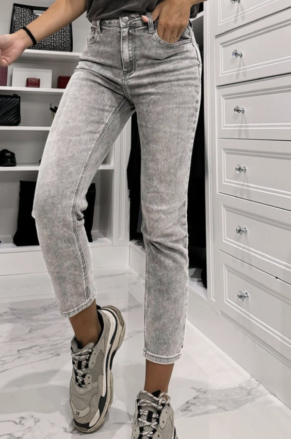Jeans Mom