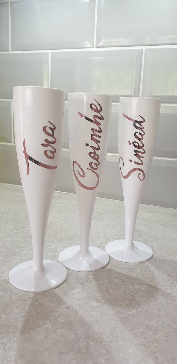 Flûte à champagne en plastique blanc personnalisée