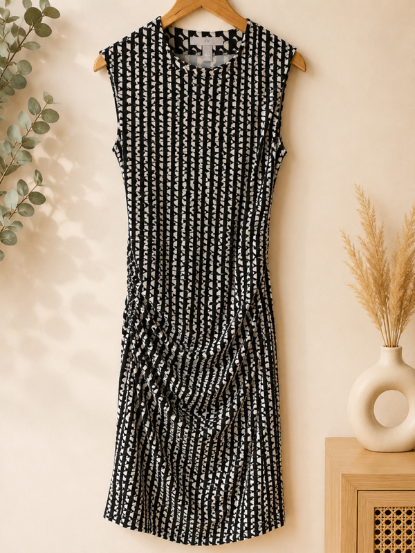 ROBE MOTIFS GEOMETRIQUES