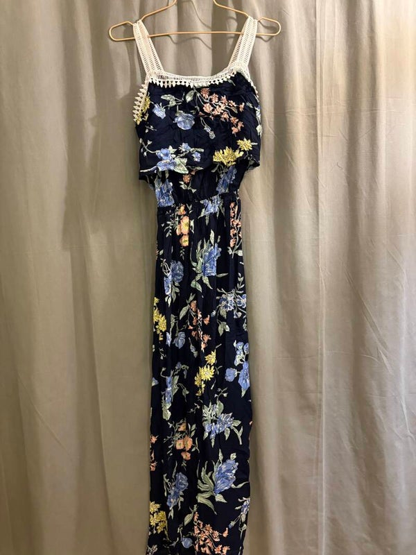 ROBE A BRETELLES FLEURIE