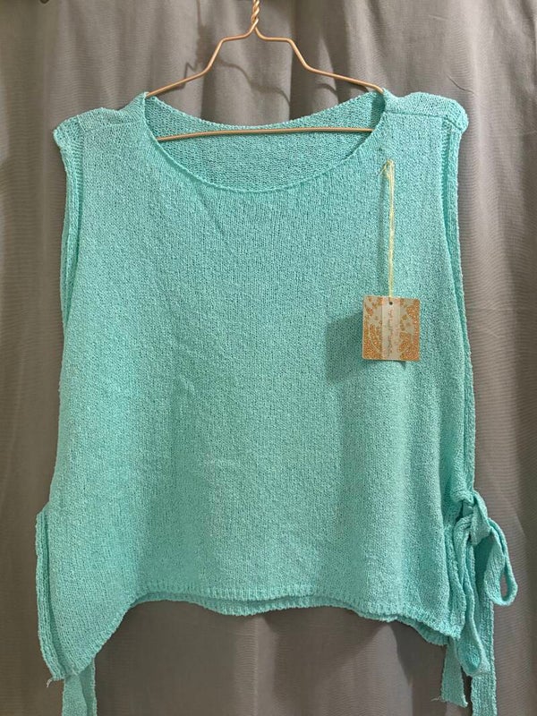 PETIT PULL SANS MANCHES