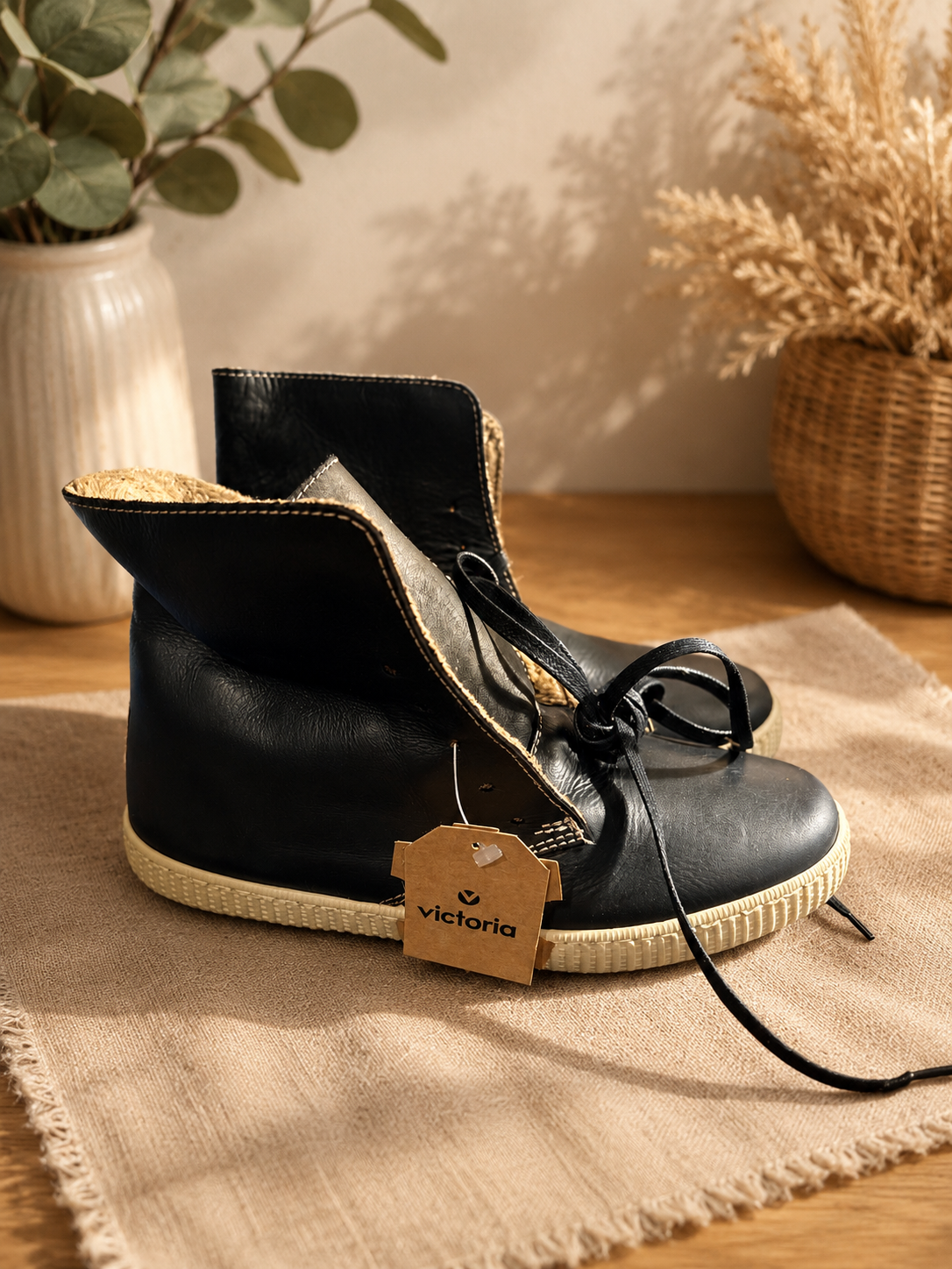 VICTORIA CUIR NOIR