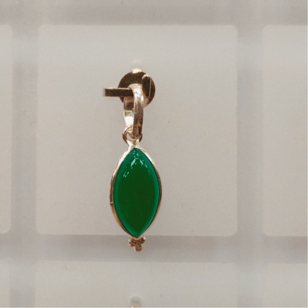 Pendentif en argent 925 et pierre onyx verte. Fait main en inde
