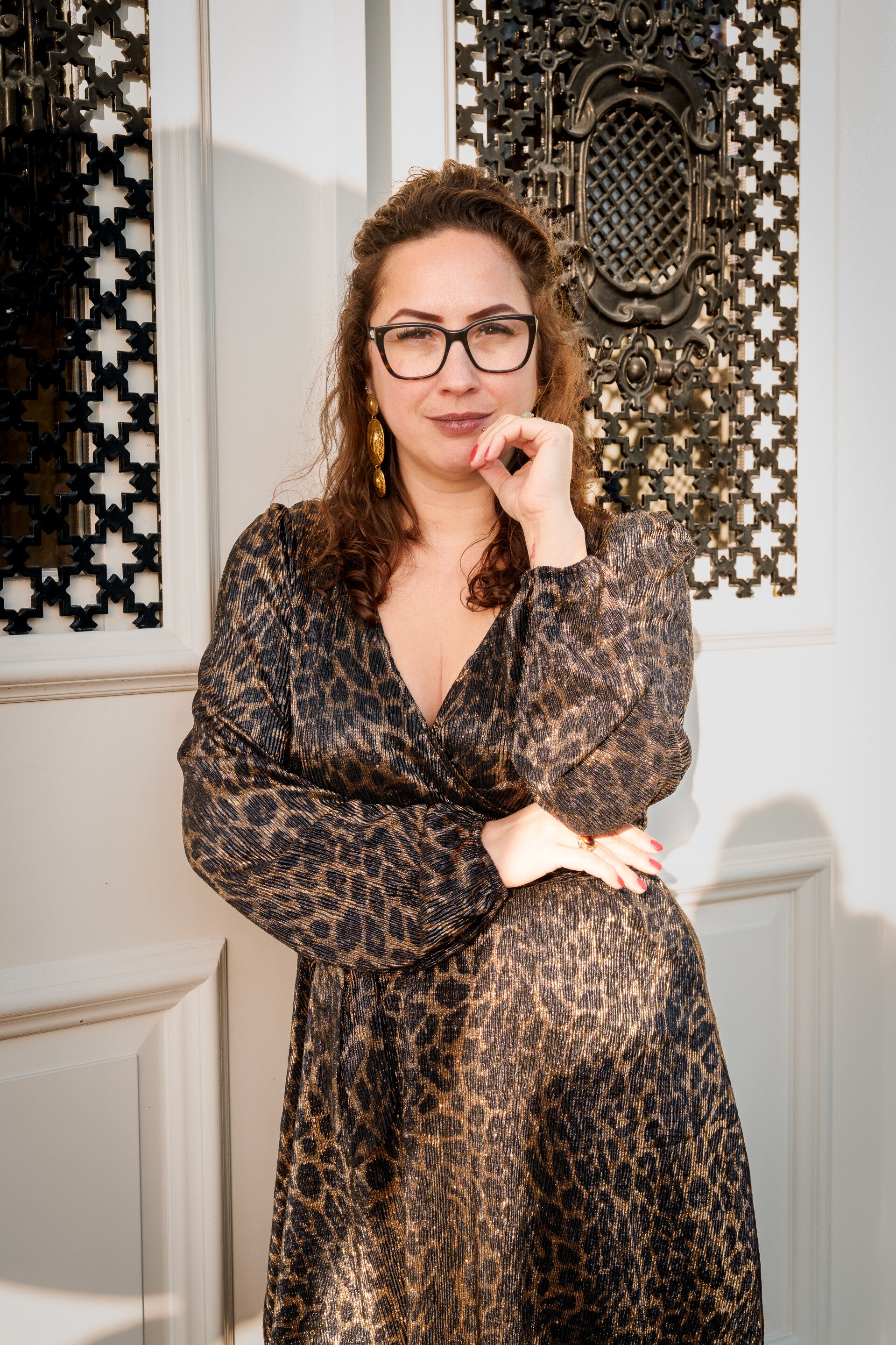 Denice Verwoert Healer, masseur, coach en equine bewegingsanalist. Daar waar Wetenschap en spiritualiteit samen komen.