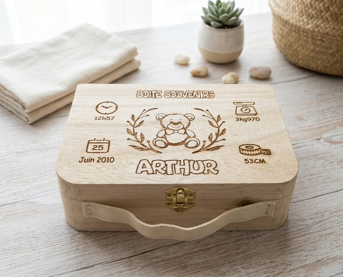 Boîte à souvenirs en bois personnalisée