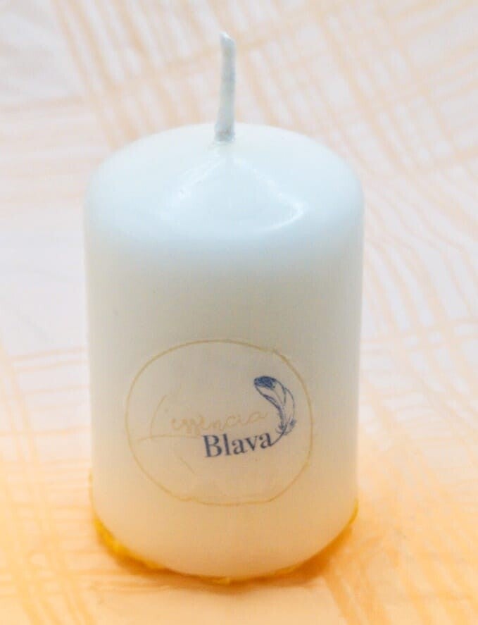 Vela reino animal Espíritu del lobo blanco 4 ø x 6 cm.