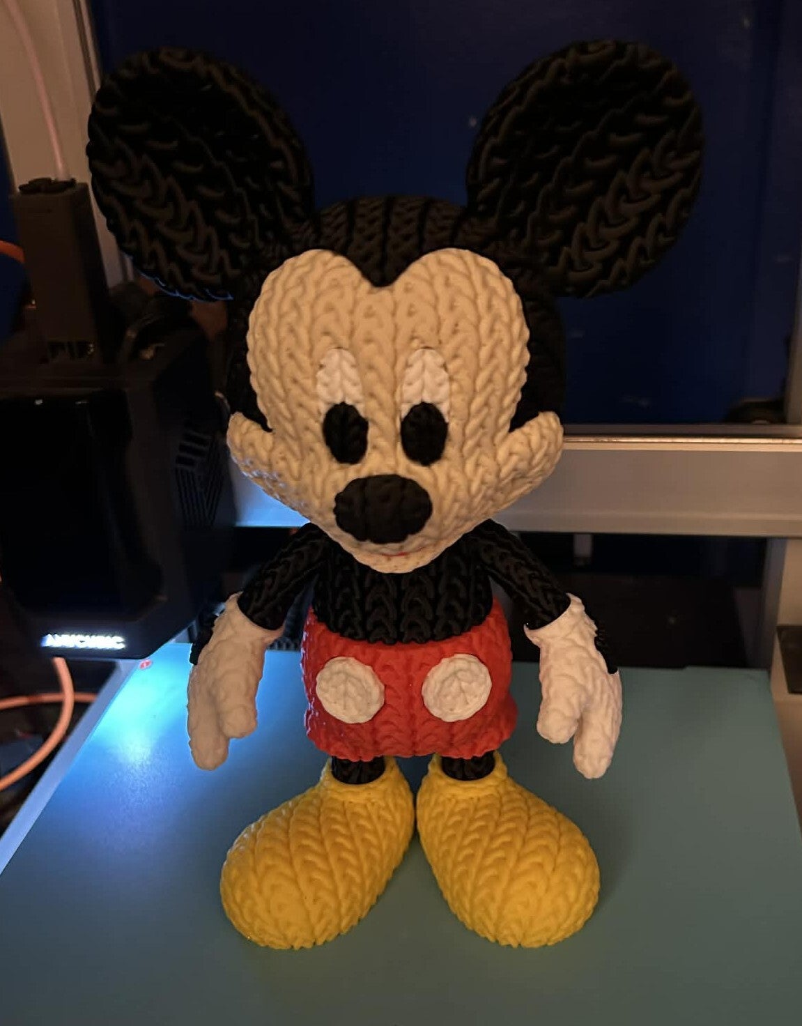 Mickey Mouse - Knitted look
