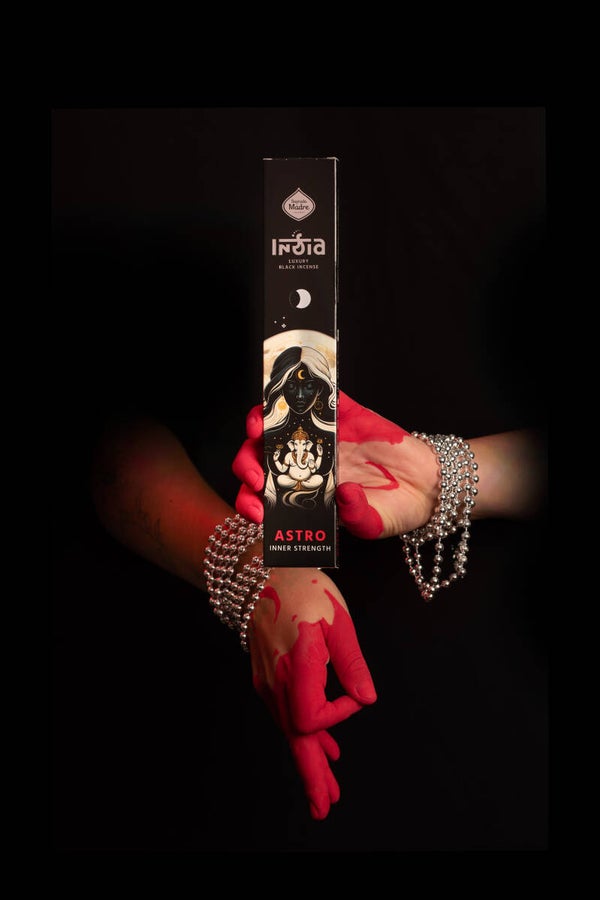 India Black Astro ‘Innerlijke Kracht’