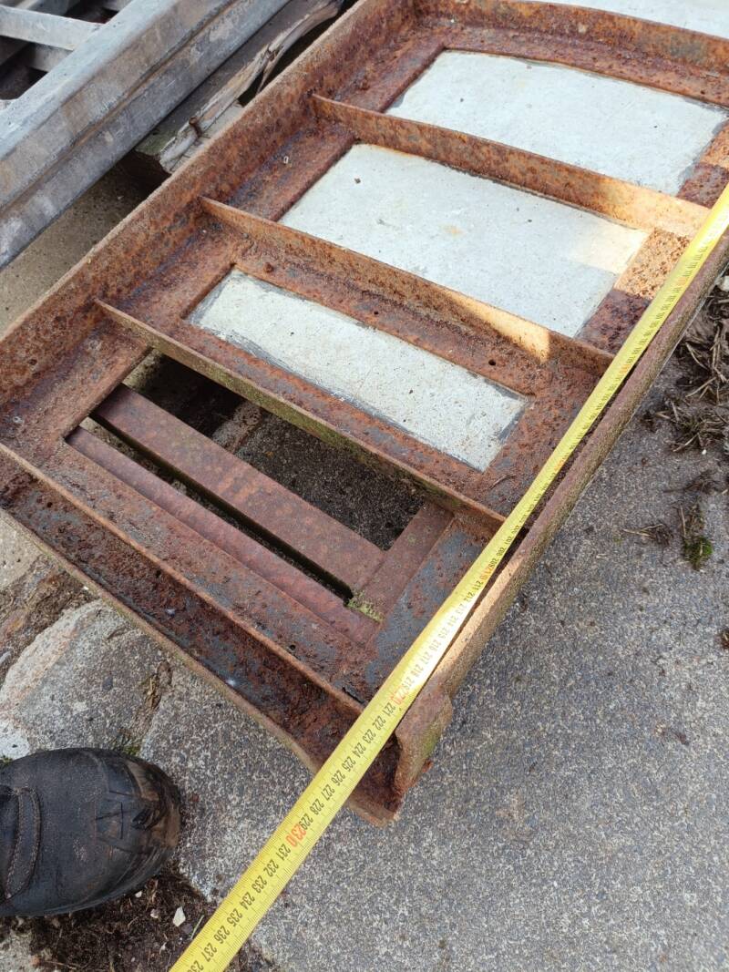 Gebruike stalen oprijplanken