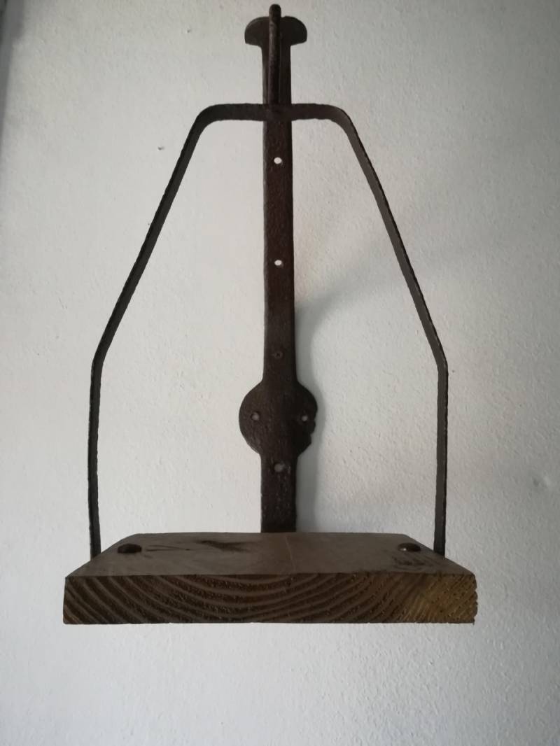 hangobject industrieel bascule