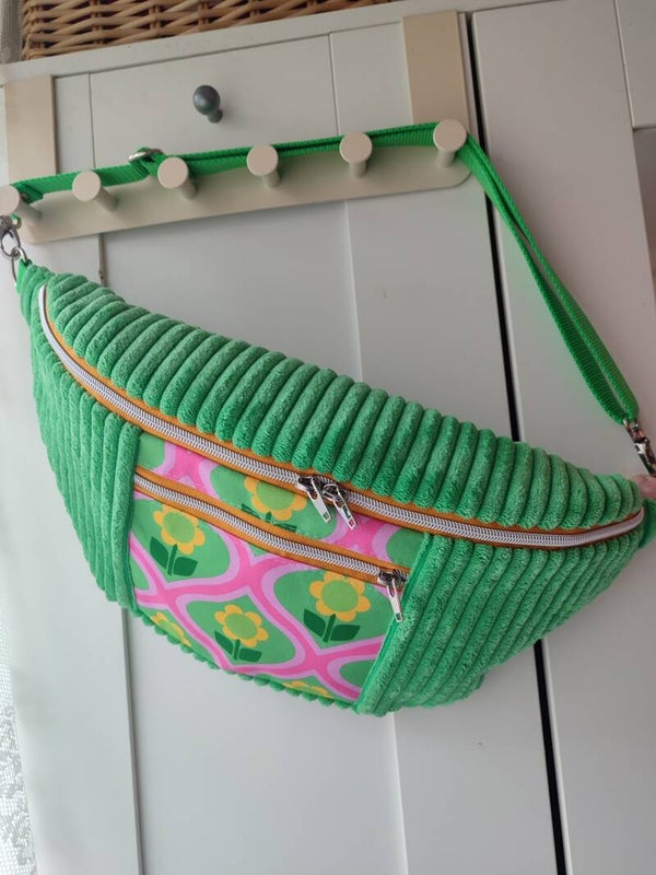 Bauchtasche XL mitgrün