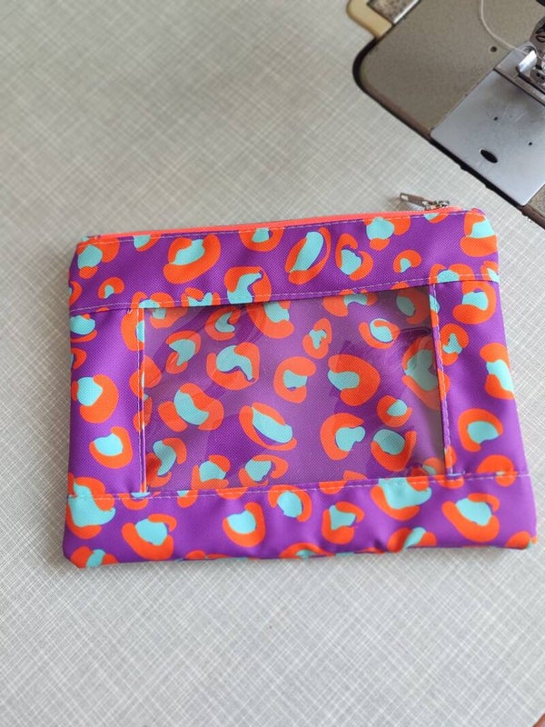 Fenstertasche Leo lila(K37)