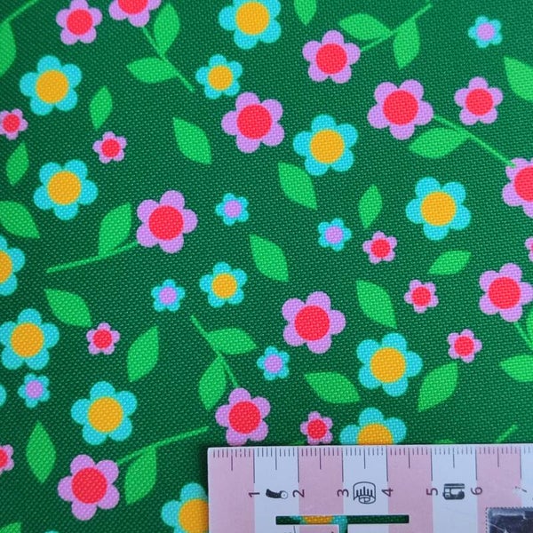 Outdoorstoff Ponys Blümchen grün