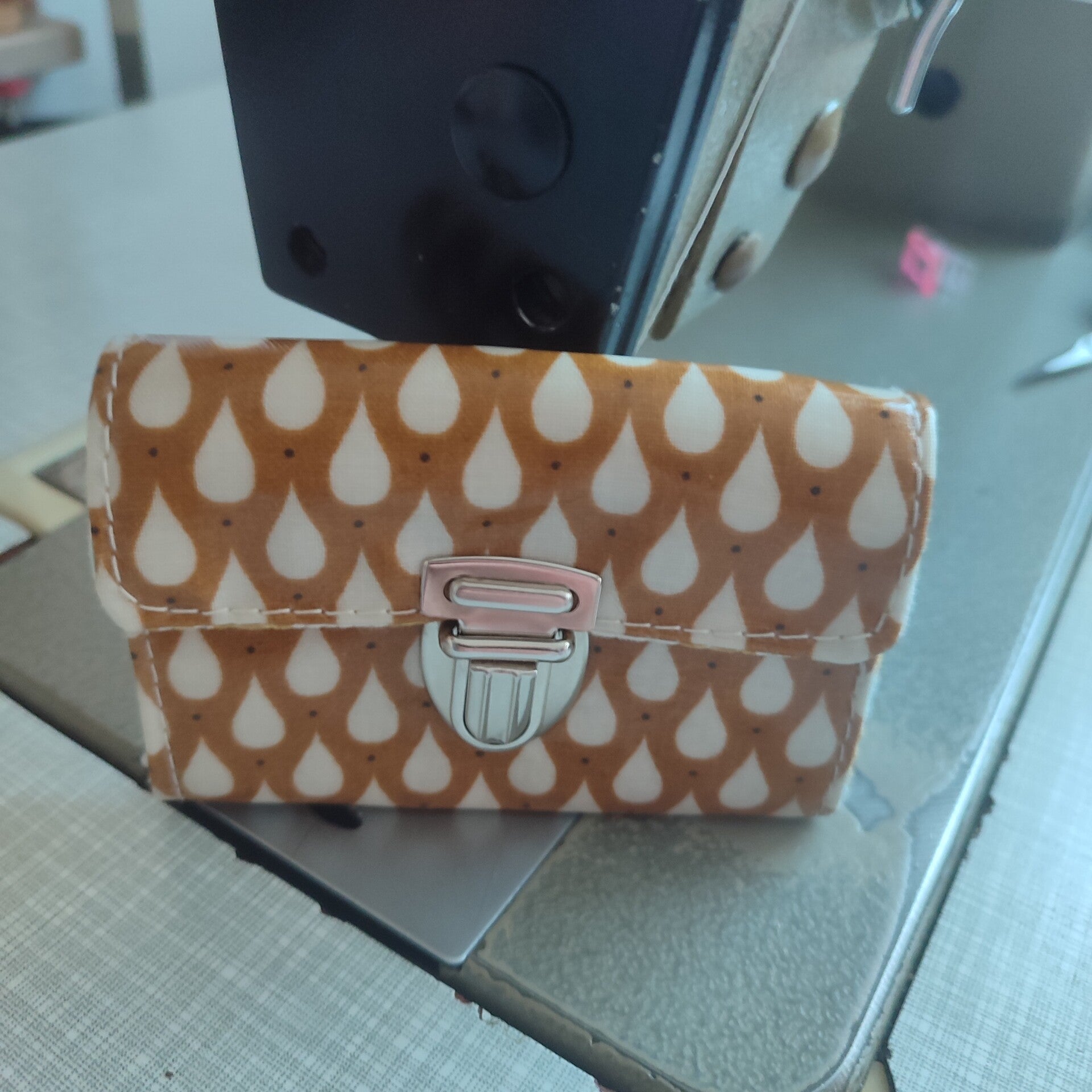 Mini-Geldbörse Tropfen