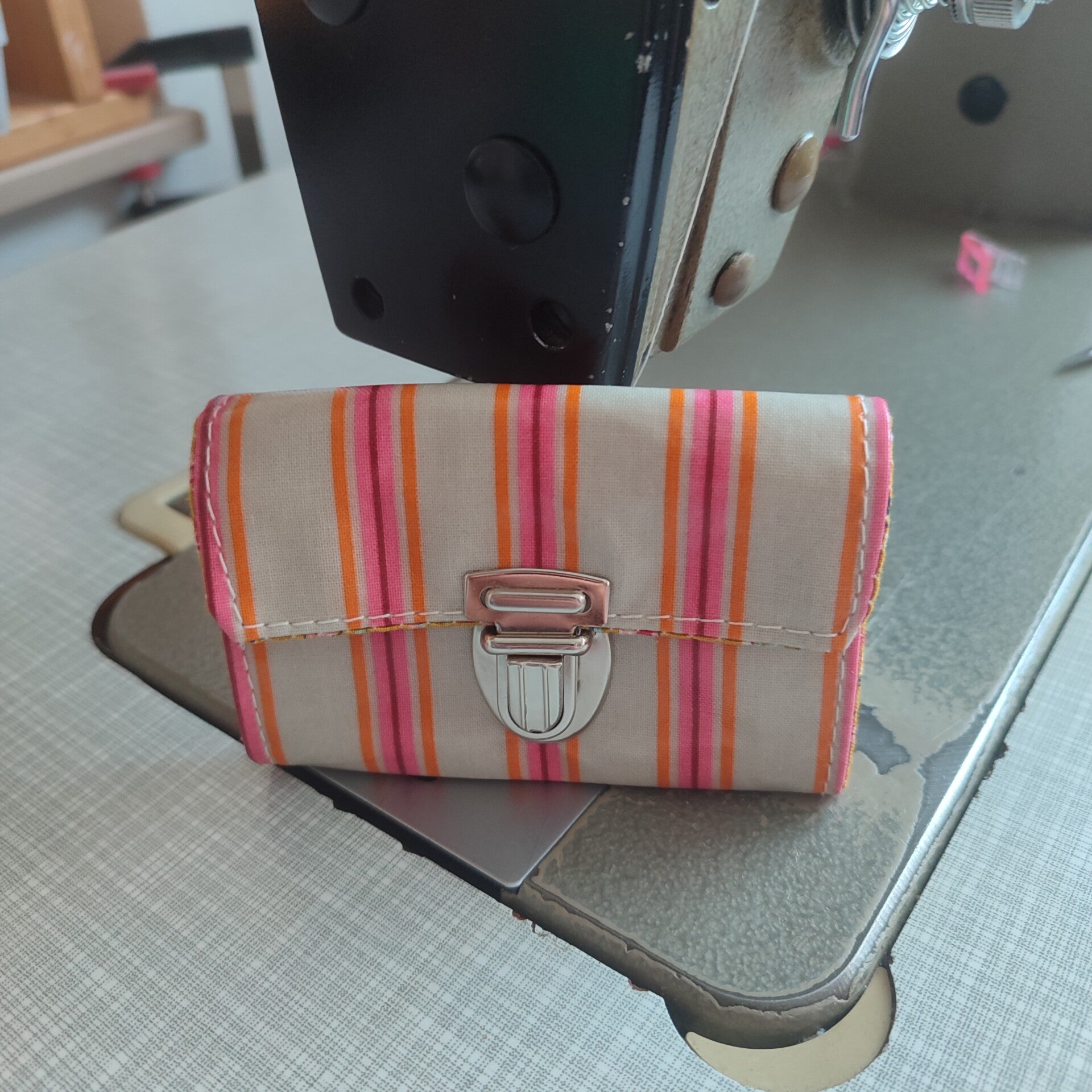 Mini-Geldbörse Streifen