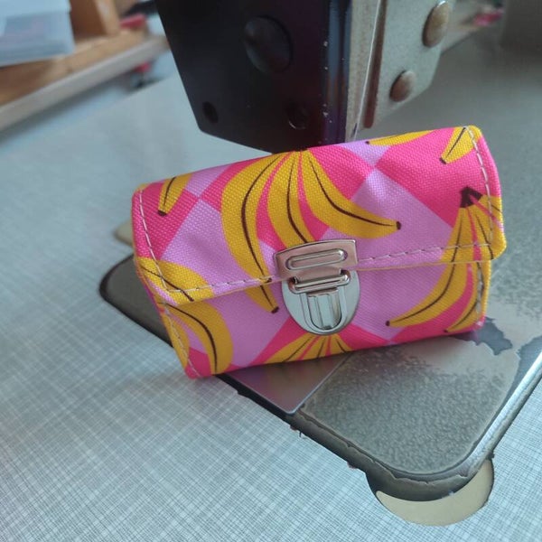 Mini-Geldbörse Bananen pink