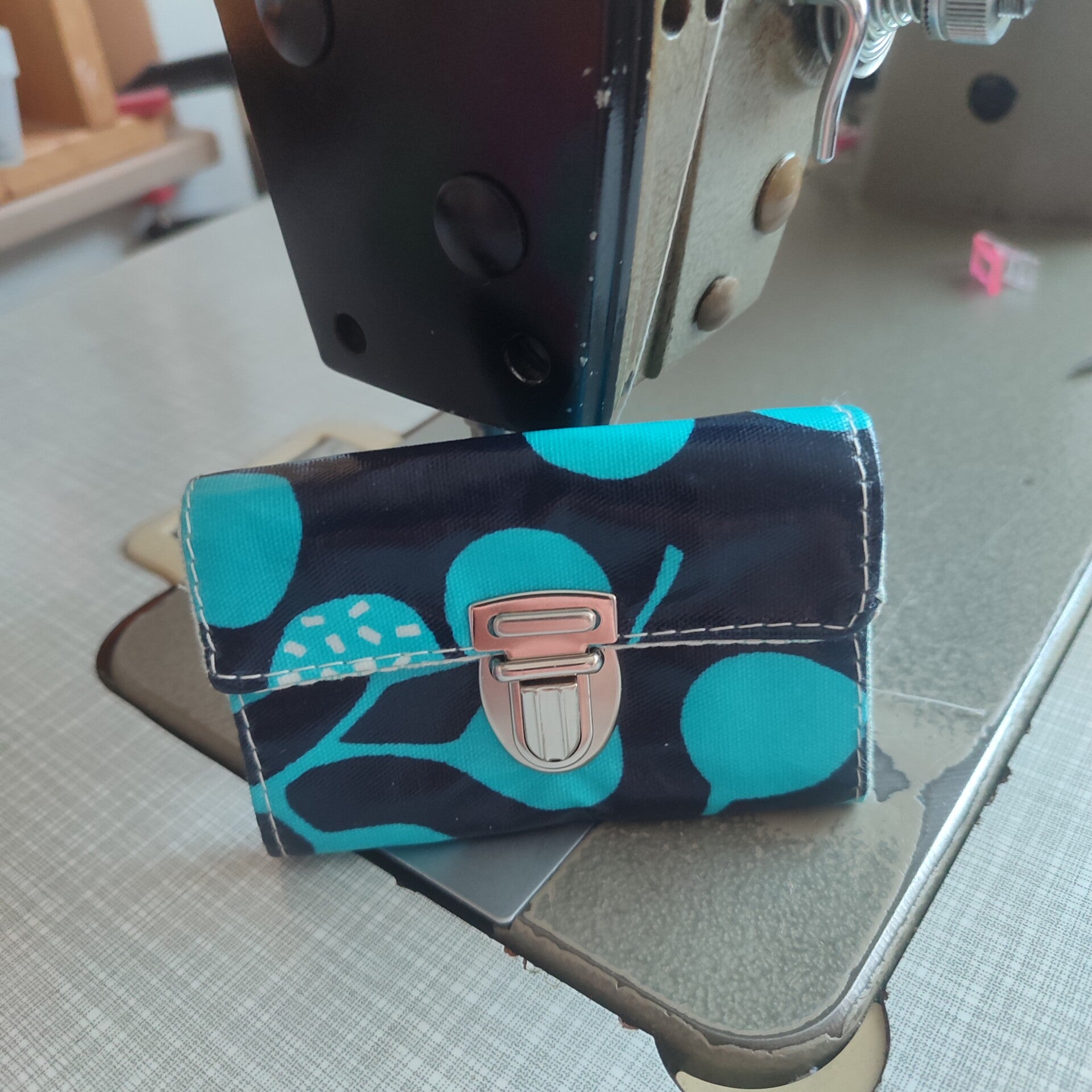 Mini-Geldbörse schwarz blau