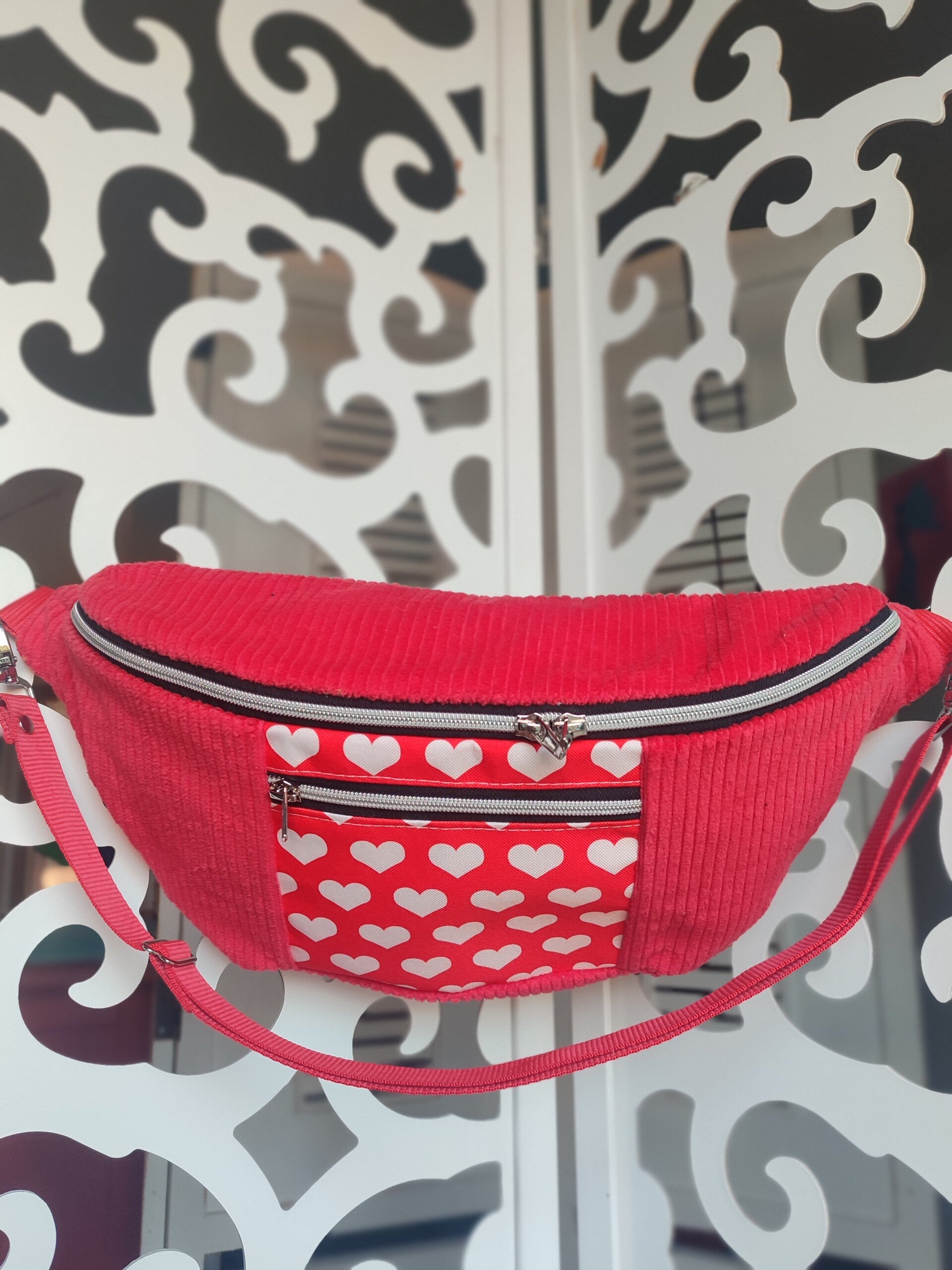 Bauchtasche XL Herzen rot