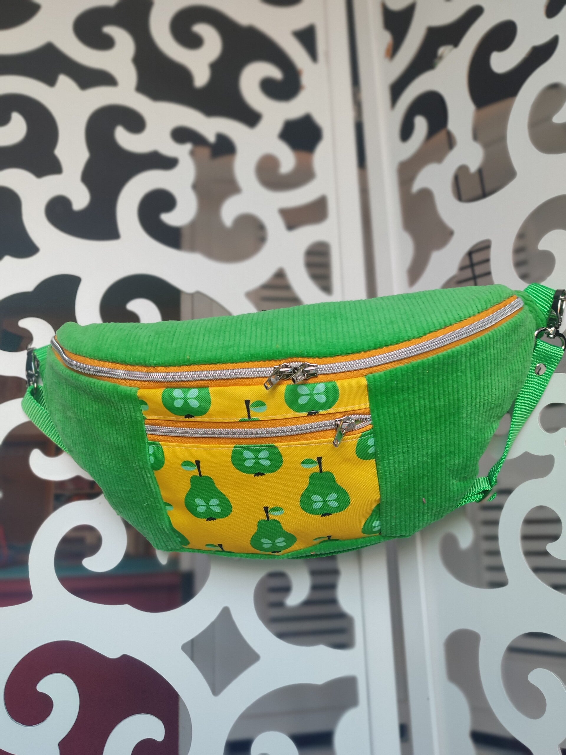 Bauchtasche XL Birnen gelb