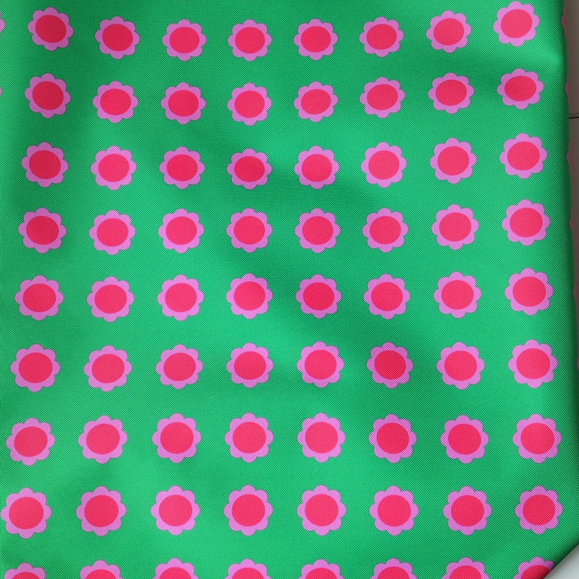 Outdoorstoff Gießblume grün