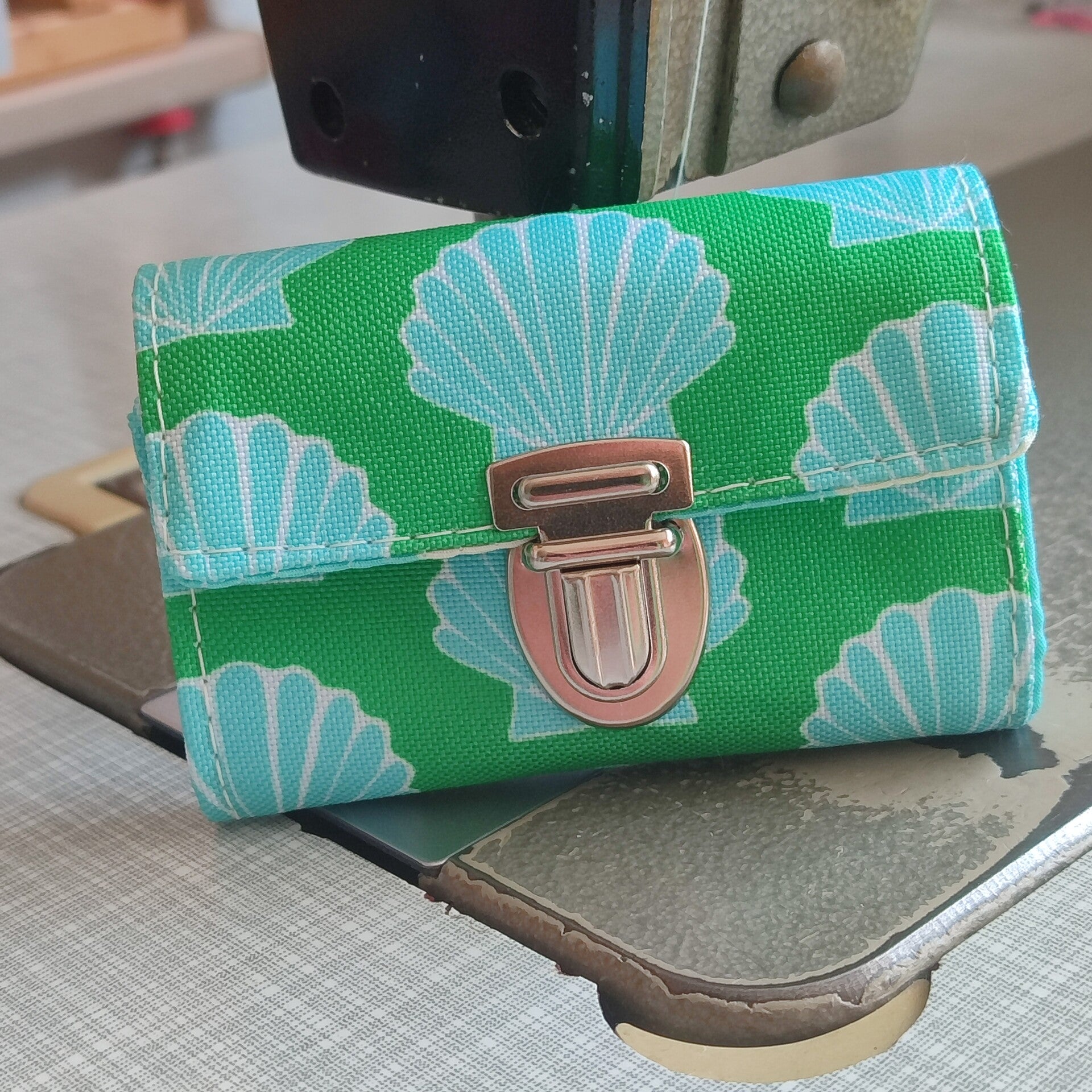 Mini-Geldbörse Muschel blaugrün